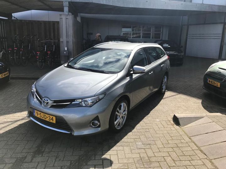 TOYOTA AURIS TOURING SPORTS 2013 sb1zs3je90e046043