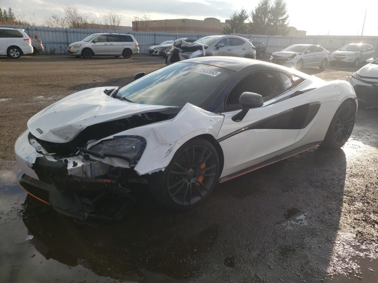 MCLAREN 570S 2017 sbm13daa7hw003486