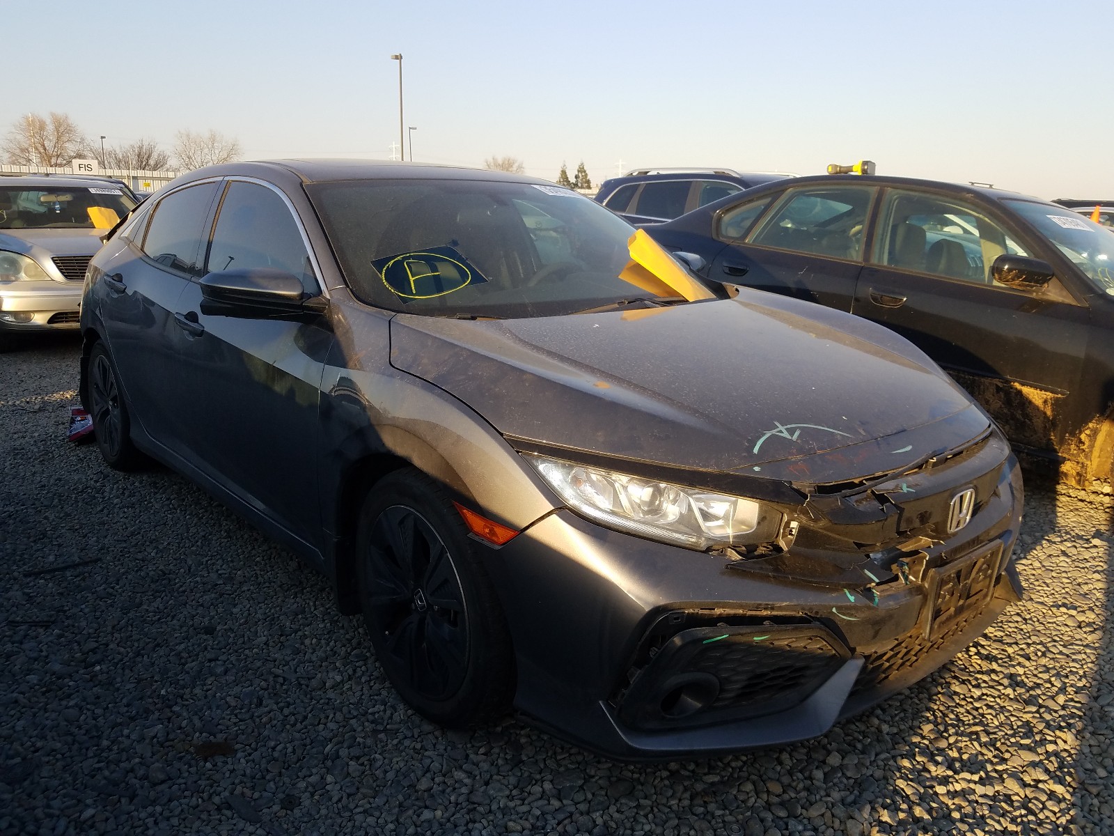 HONDA CIVIC EX 2018 shhfk7h53ju411973