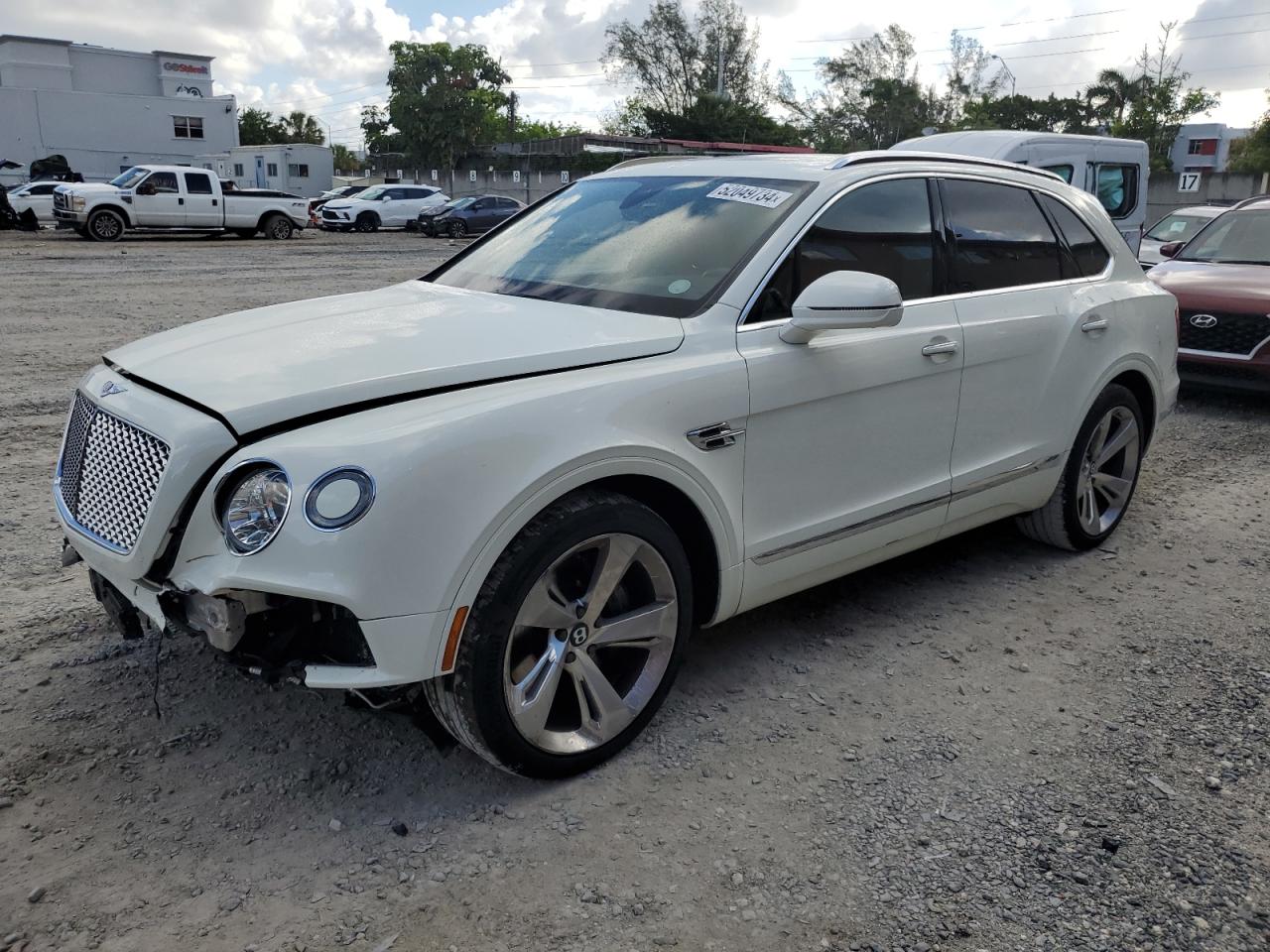 BENTLEY BENTAYGA 2018 sjaac2zv8jc017006