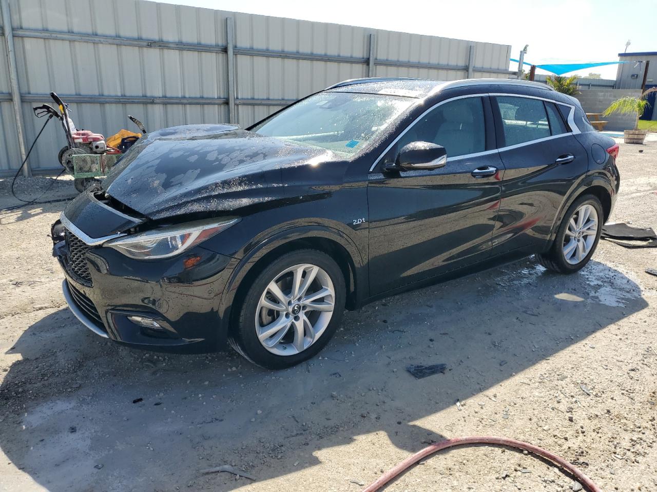 INFINITI QX30 2017 sjkch5cp7ja055470