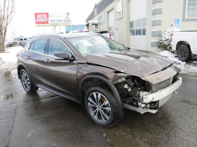 INFINITI QX30 BASE 2018 sjkch5cr0ja055828