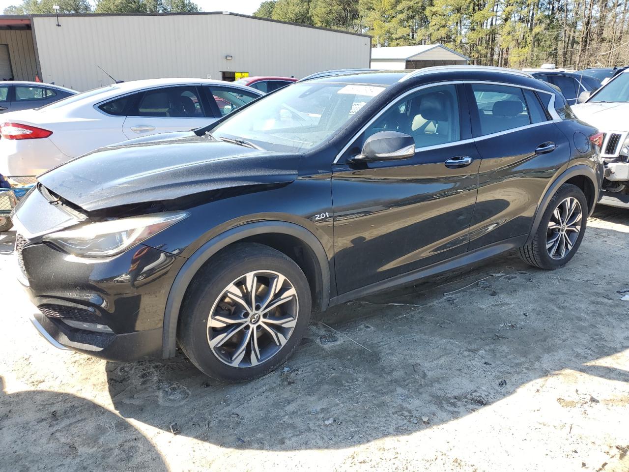 INFINITI QX30 2017 sjkch5cr3ha024664