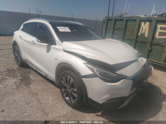 INFINITI QX30 2017 sjkch5cr5ha026058