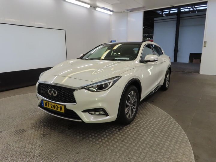 INFINITI Q30 2017 sjkddah15u1040976