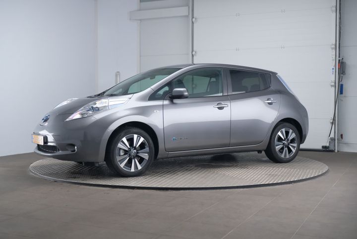 NISSAN LEAF 2017 sjnfaaze0u6068017