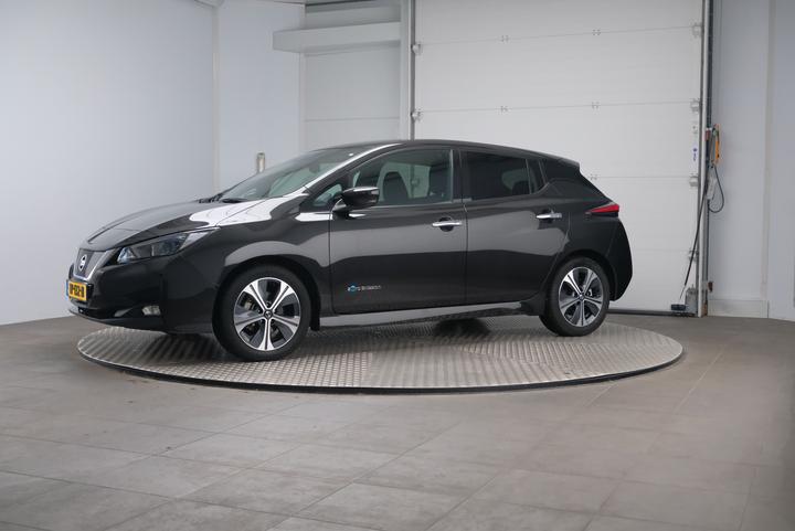 NISSAN LEAF 2018 sjnfaaze1u0011848