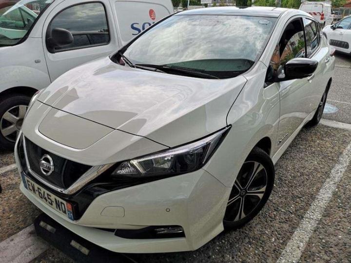 NISSAN LEAF 2018 sjnfaaze1u0012113