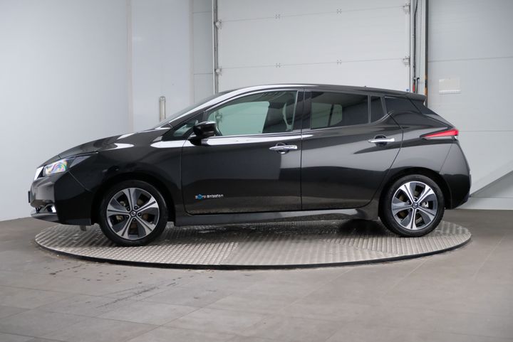 NISSAN LEAF 2018 sjnfaaze1u0013010