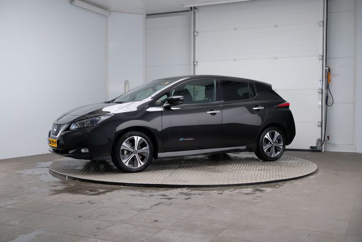 NISSAN LEAF 2018 sjnfaaze1u0013012