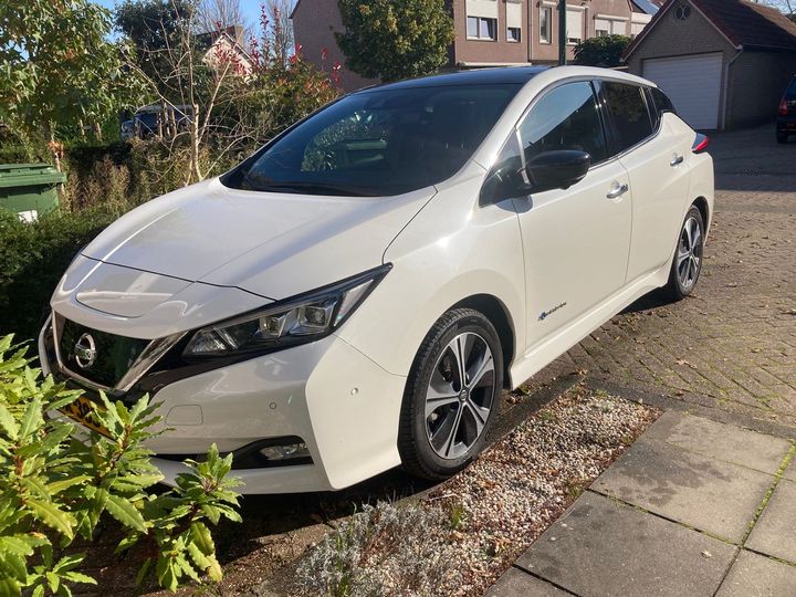 NISSAN LEAF 2018 sjnfaaze1u0016359