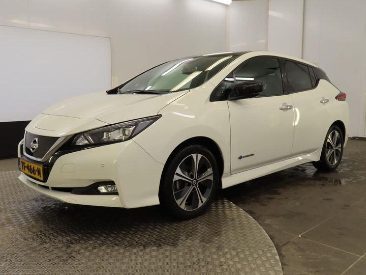 NISSAN LEAF 2018 sjnfaaze1u0022407