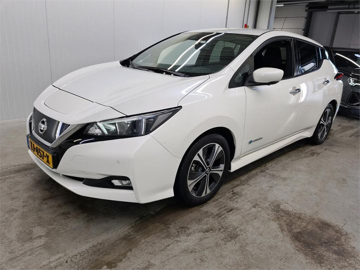 NISSAN LEAF 2018 sjnfaaze1u0024352