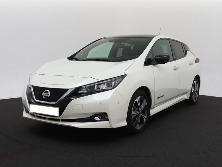 NISSAN LEAF 2018 sjnfaaze1u0025139