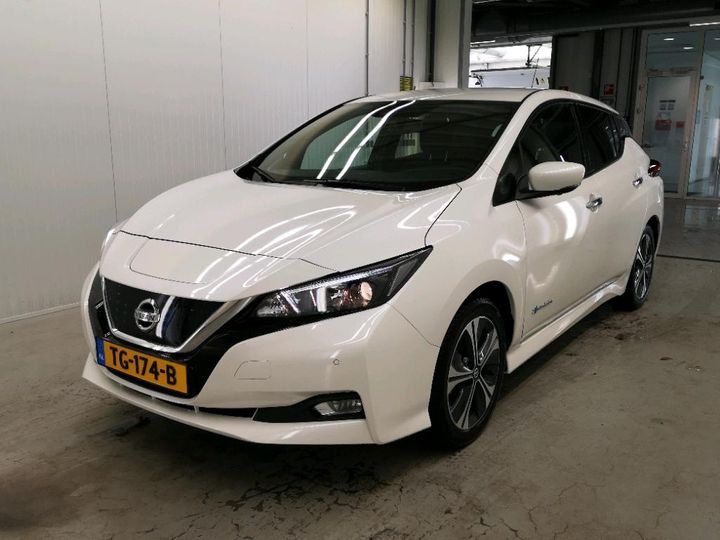 NISSAN LEAF 2018 sjnfaaze1u0025605