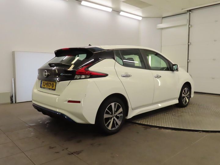 NISSAN LEAF 2018 sjnfaaze1u0025847