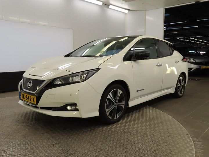 NISSAN LEAF 2018 sjnfaaze1u0028315