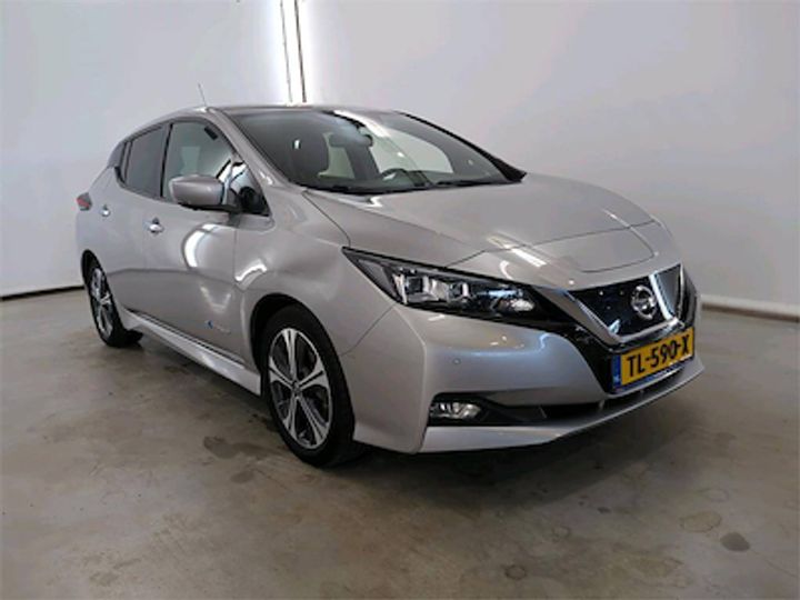 NISSAN LEAF 2018 sjnfaaze1u0028725