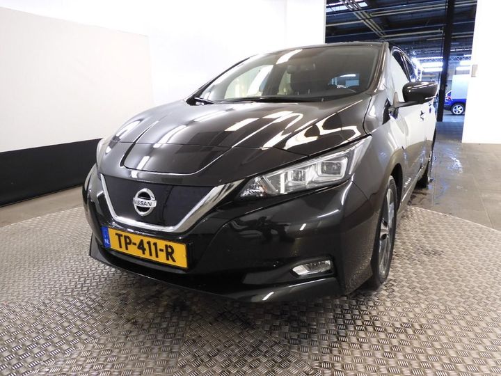 NISSAN LEAF 2018 sjnfaaze1u0030810