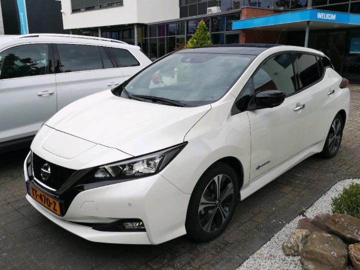 NISSAN LEAF 2018 sjnfaaze1u0033187