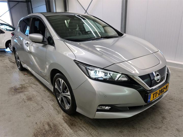 NISSAN LEAF 2018 sjnfaaze1u0036586