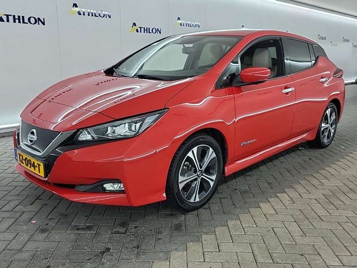 NISSAN LEAF 2018 sjnfaaze1u0037140