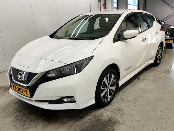 NISSAN LEAF 2018 sjnfaaze1u0038219