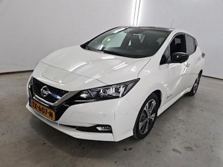 NISSAN LEAF 2018 sjnfaaze1u0038571