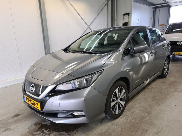 NISSAN LEAF 2018 sjnfaaze1u0038659