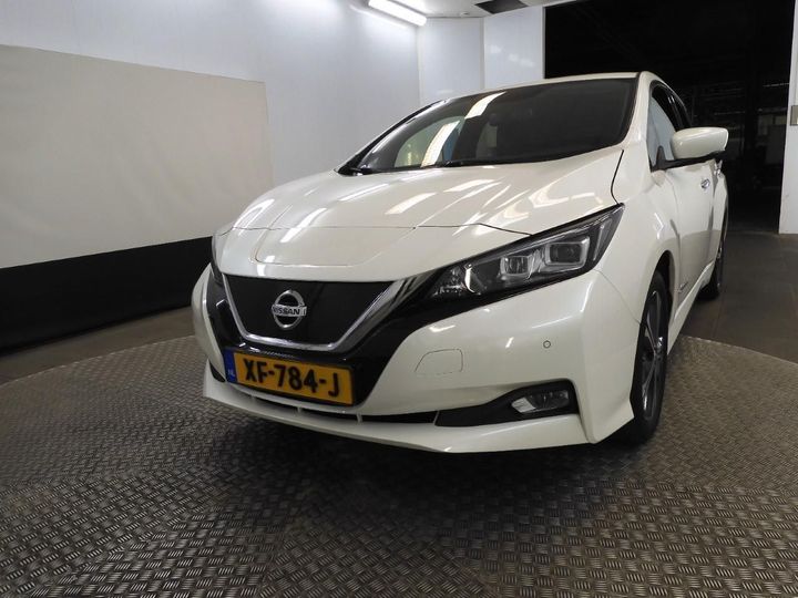 NISSAN LEAF 2018 sjnfaaze1u0038829