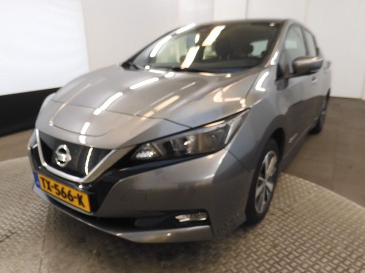 NISSAN LEAF 2018 sjnfaaze1u0040046