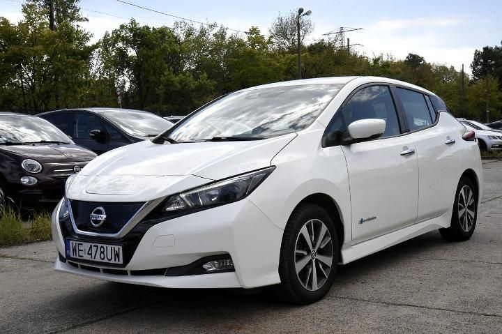 NISSAN LEAF 2018 sjnfaaze1u0040061