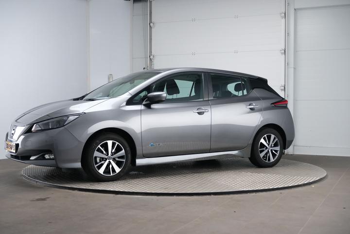 NISSAN LEAF 2018 sjnfaaze1u0041789