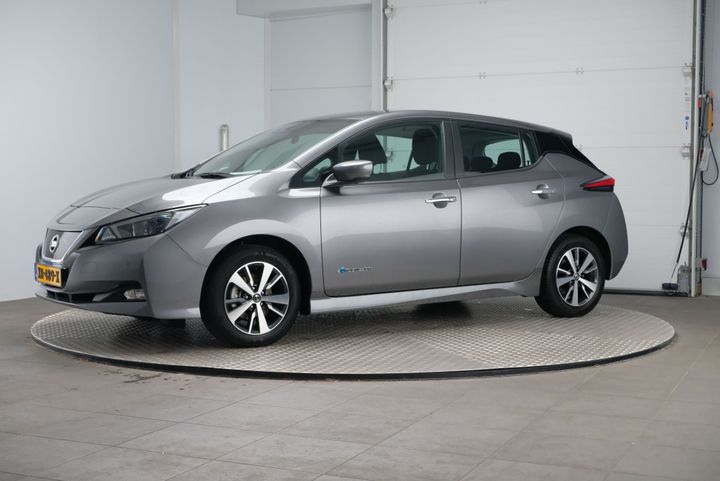 NISSAN LEAF 2018 sjnfaaze1u0041899