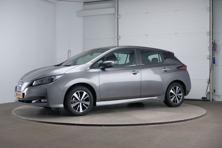 NISSAN LEAF 2018 sjnfaaze1u0042383