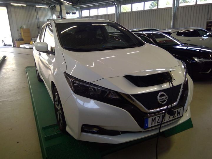 NISSAN LEAF 2022 sjnfaaze1u0101443