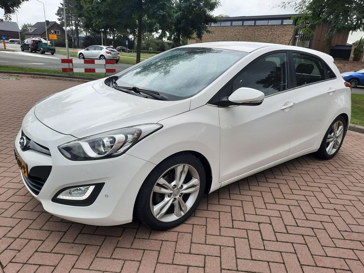 HYUNDAI I30 2012 tmad351cadj023803