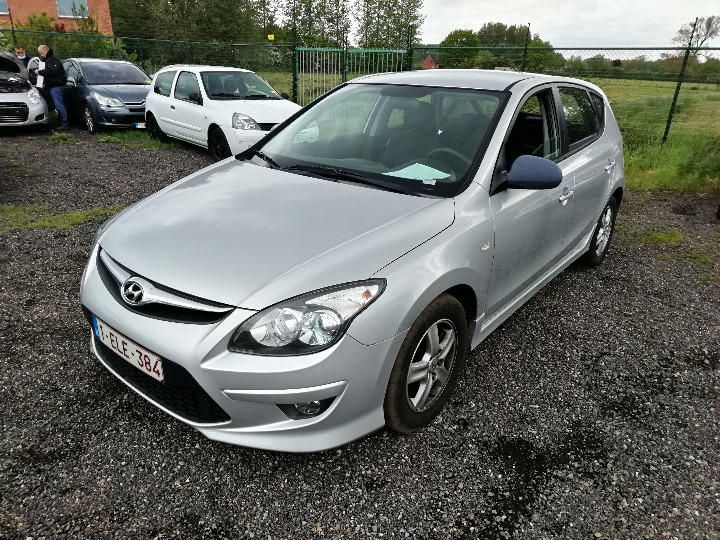 HYUNDAI I30 HATCHBACK 2010 tmadb51sabj157814