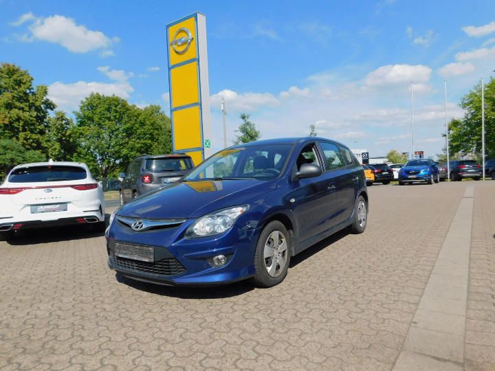 HYUNDAI I30 CW 2010 tmadb81cabj058108