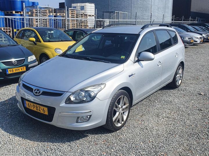 HYUNDAI I30 CW 2011 tmadc81daaj020986