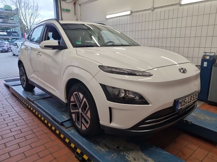 HYUNDAI KONA 2022 tmak281hfnj044326