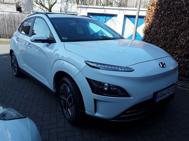 HYUNDAI KONA 2022 tmak281hfnj045987