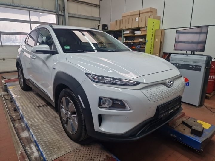 HYUNDAI KONA 2021 tmak381gflj019798