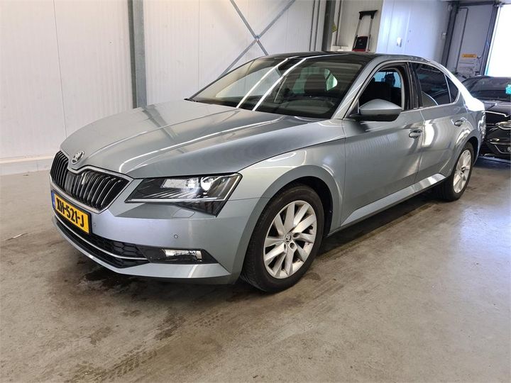 SKODA SUPERB 2019 tmbab9np2j7567005