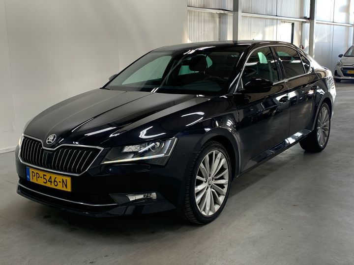 SKODA SUPERB 2017 tmbab9np3j7513616