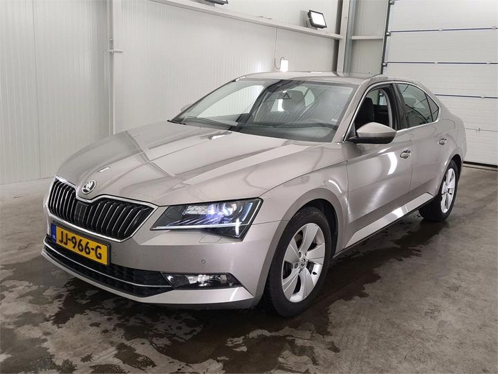 SKODA SUPERB 2016 tmbab9np5g7065758