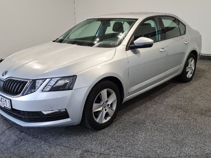 SKODA OCTAVIA 2017 tmbac7ne9j0063673