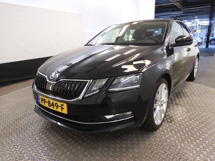 SKODA OCTAVIA 2017 tmbac9ne2j0123577