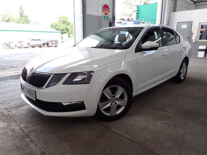 SKODA OCTAVIA 2017 tmbag7ne0j0176321