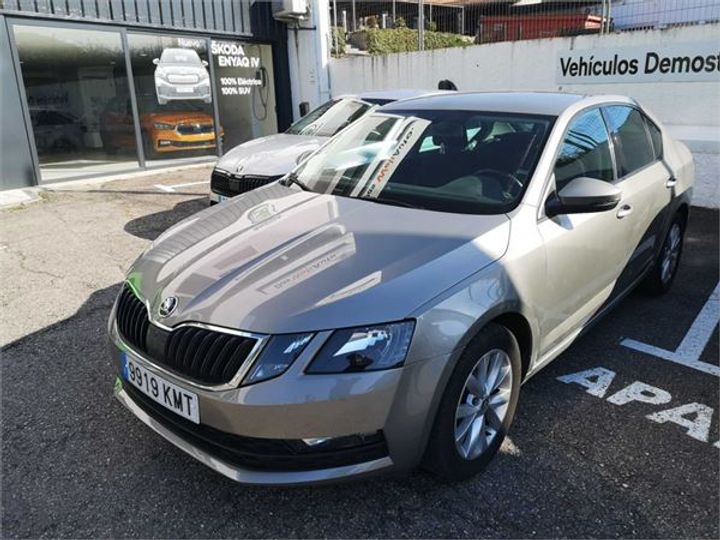 SKODA OCTAVIA 2018 tmbag7ne2j0352530